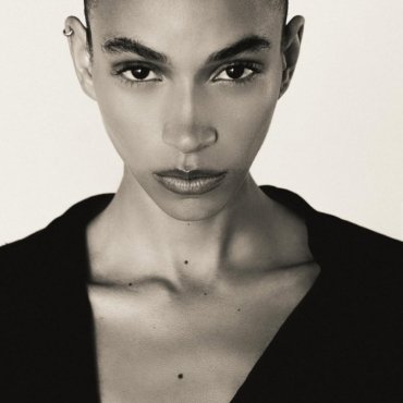 Photo- @____m4trix Beauty- @yandr.a______ Styling- @luarammaria (3)